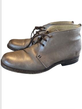Frye Vintage Desert Boots Signed Sz 9.5 Gray